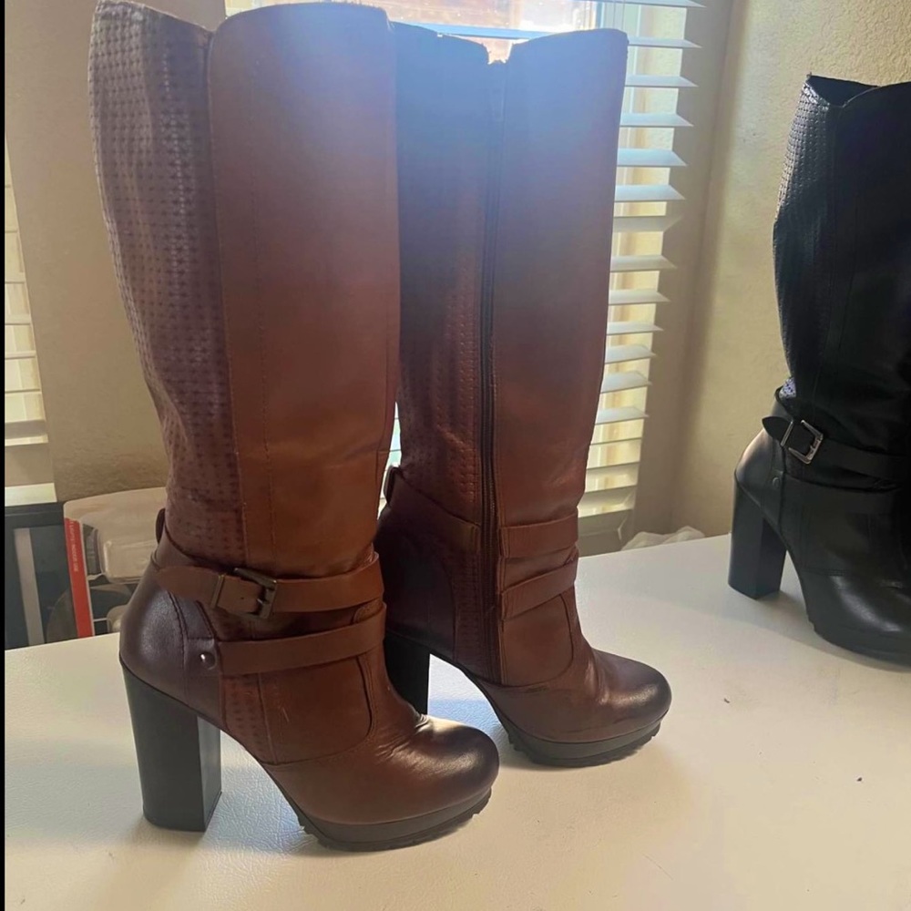 Andrea womens heeled leather boots